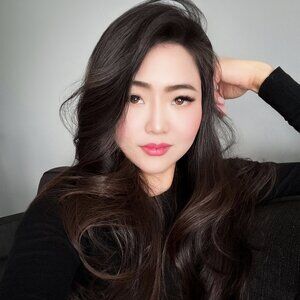 Meet your Posher, Elaine